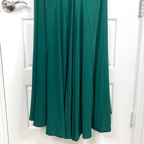 MAC DUGGAL Beaded Cuff Drop Shoulder Faux Wrap Gown NEW Size 12 Emerald Green - Picture 11 of 13